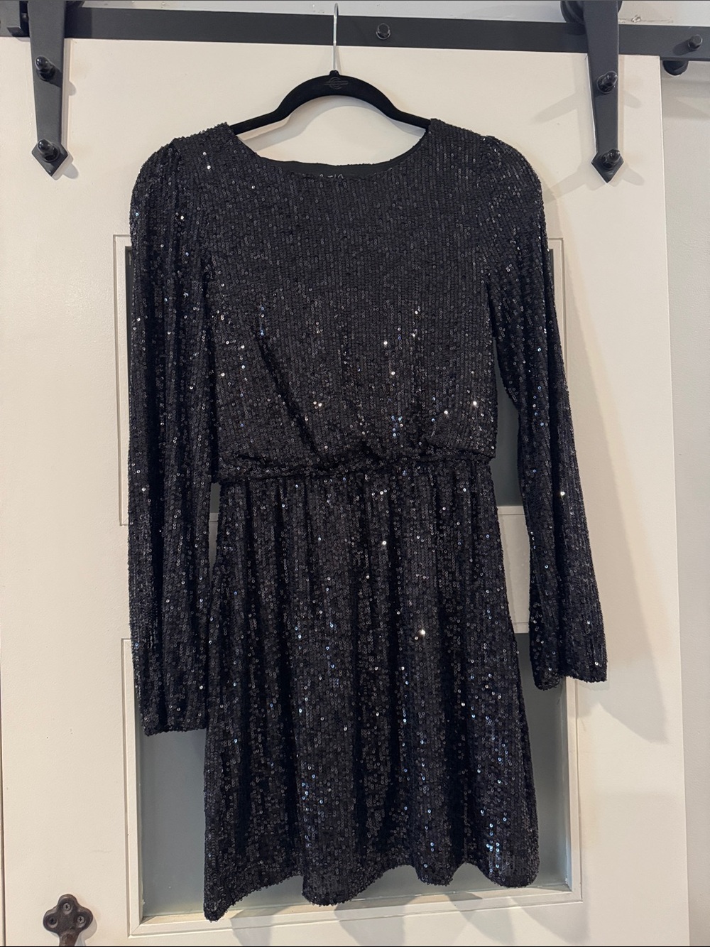 Black Sequin Long-Sleeve Party Dress